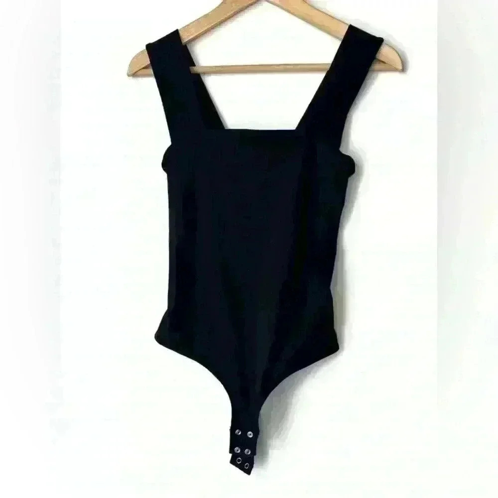 Dynamite Womens Black  Bodysuit with Square Neck Line Open Back XS
